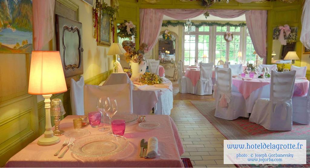 Hotel De La Grotte 蒙蒂尼亚克 外观 照片