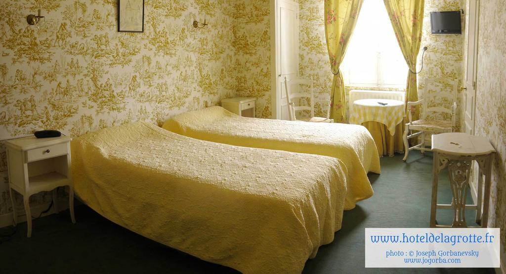 Hotel De La Grotte 蒙蒂尼亚克 客房 照片