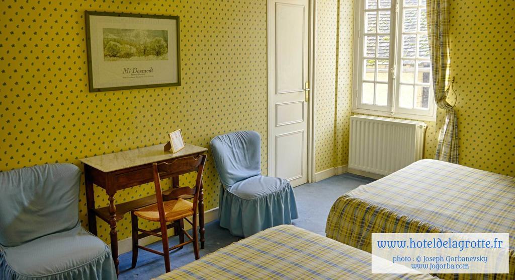 Hotel De La Grotte 蒙蒂尼亚克 客房 照片